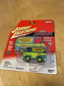 Johnny Lightning Scooby Doo The Mystery Machine Van Cartoon Network Green Chrome - Picture 1 of 6