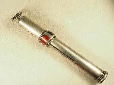 PENDENTIF CHATELAINE PORTE-CRAYON ANCIEN ARGENT MASSIF EMAILLE ANTIQUE TRICOLOUR - Photo 1/4