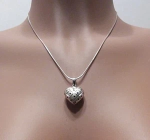 Collar colgante inflado corazón de plata esterlina con pequeñas joyas cadena de 18 - Imagen 1 de 4