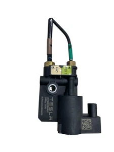 2023 2024 2025 TESLA CYBERTRUCK AIR RIDE SUSPENSION CONTROL VALVE 1906788-00-C - Picture 1 of 14