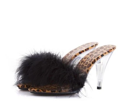 Sandalias de tacón de aguja de cristal para mujer con decoración de plumas peludas  Foto 1 de 4