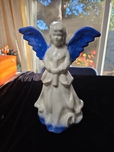 "Estatuilla de ángel alado azul porcelana 9"" ángel de cerámica esmaltada vintage" - Imagen 1 de 8