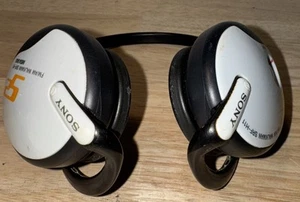 Vintage SONY SRF-H11 S2 Sports AM/FM Walkman Headphones Radio - Tested Works - Picture 1 of 8