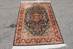 C23S12- Teppich mit Seide Maße 193x124 cm Gewicht 3,5 kg - Picture 1 of 12