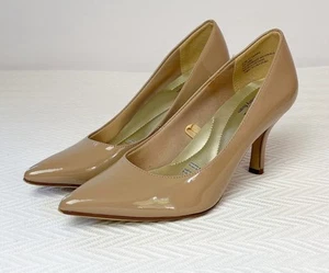 East 5th Womens Pumps Shoes 6.5M Debbie Nude Beige Heels Pointed Toe Memory Foam - Picture 1 of 11