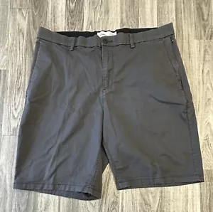 Old Navy Mens Stretch Ultimate Tech Slim Shorts 38 Gray Zip Pockets 9in Inseam - Picture 1 of 7
