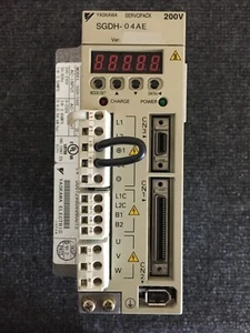 SERVOPACK YASKAWA (#SGDH-04AE-AE) - Imagen 1 de 8