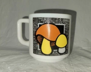 Vintage 70s Mushroom Mug Milk Glass Mug or Cup Toadstools Mushrooms #5141 - Picture 1 of 14