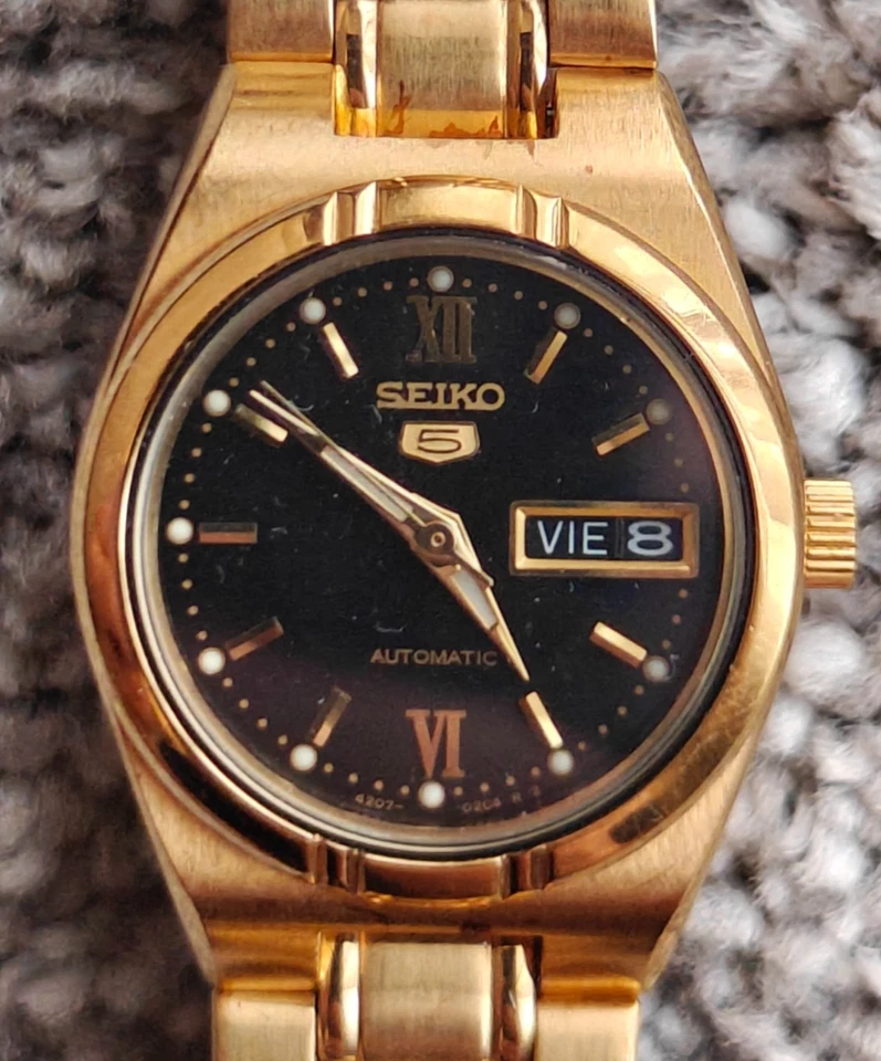 Reloj deportivo para mujer Seiko 5 - 4207 00K0 Foto 1 de 4
