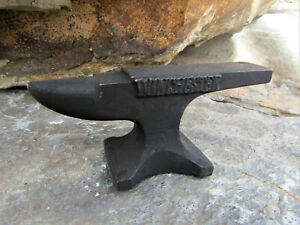 Small Mini Rustic Raised Letter Winchester Cast Iron Anvil Jeweler Paperweight