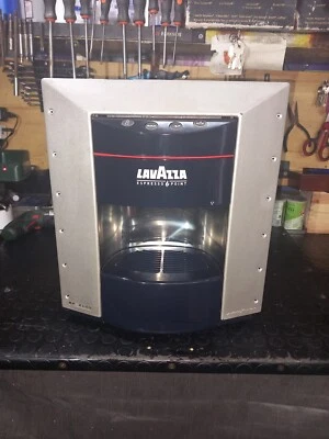 MACCHINA DA CAFFÈ IN CAPSULE "LAVAZZA EP2100" PININFARINA "USATA" (RIGENERATA) - Immagine 1 di 4