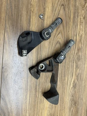 Volkswagen VW MK6 6 Speed Manual Shifter Levers OEM ZSP 1k0711046Q, 5K0711203B - Image 1 of 4