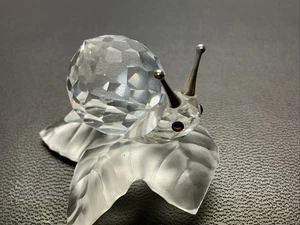 Swarovski Crystal Snail On Frosted Vine Leaf Figurine 1.75”long - Picture 1 of 8