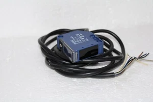 Telemecanique XUK1ARCNL2 Photoelectric sensor reflex, Sn 7 m, 24...240VAC/DC - Picture 1 of 5