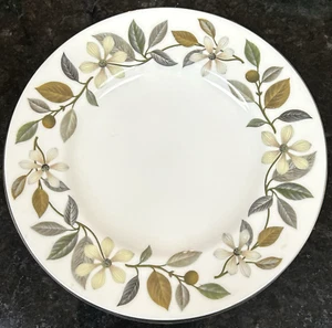 BEACONSFIELD Set di 4 piatti da dessert 7" Wedgwood England Bone China usati in ottime condizioni - Foto 1 di 8