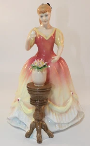 Royal Doulton 8 1/2" Lady Figurine M Doulton Exclusive HN3380 Sarah Excellent - Picture 1 of 8
