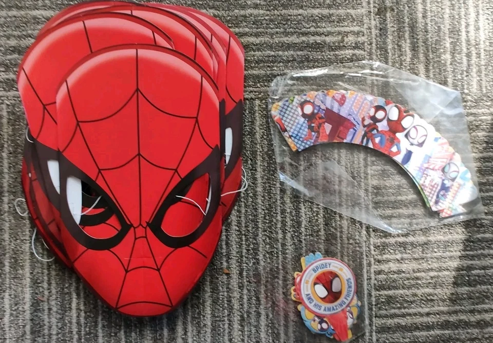 Conjunto de 15 máscaras de papel para festa do Homem-Aranha 12 xícaras enfeites de bolo e 12 embalagens - Imagem 1 de 4