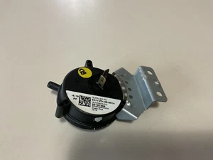 GOODMAN JANITROL AMANA 20197308 .10WC PRESSURE SWITCH 9371VO-HS-0014 - Picture 1 of 4