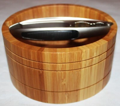 Nussknacker-Set, Holzschale rund mit Gummiverstärkter Nussknacker für alle Nüsse - Bild 1 von 4