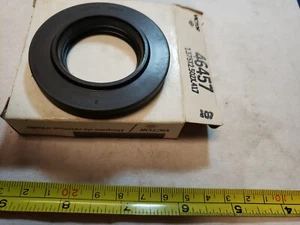 NOS Victor 46457 / 13839 Wheel Seal New In The Box! F+S! - Picture 1 of 3