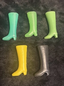 De colección Botas Barbie Mod Verde Naranja Negro Amarillo Lote de (5) Individuales Desajustadas - Imagen 1 de 11