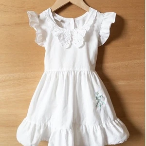 VTG Winnie the Pooh Dress White Lace Ruffle Trim Embroidered Flowers Size 6 - Picture 1 of 5