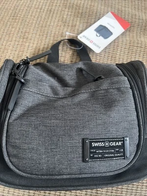 全新 Swiss Gear 悬挂式化妆包 黑色 — 第 1/4 张图片