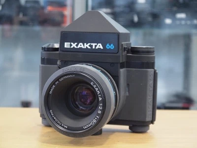 Exakta 66 Model 2 6x6 Mittelformatkamera & 80mm F2.8 + Prisma. Nr u18482 - Bild 1 von 4