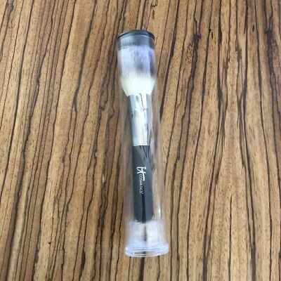 it Cosmetics Heavenly Luxe No. 8 Wand Ball Powder Brush #8 - Image 1 of 4