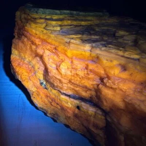 Hokkaidoite Hokkaido Stone Fluorescent Natural Mineral Opal 3200g - Picture 1 of 24