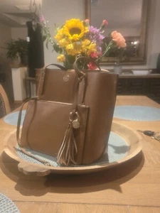 Ann Klein Large Faux Leather Tote - Picture 1 of 2