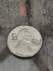 1976 D Steel Lincoln Penny With USA And Liberty Bell Stamped On It - Picture 1 of 4