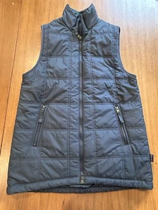 Patagonia Women's Black Sleeveless Full-Zip Puffer Vest Size XS - Picture 1 of 10