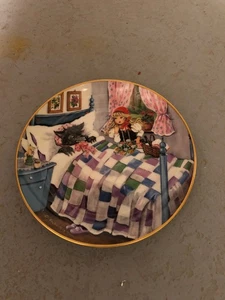 Kaiser-Porzellan Gerda Neubauer: Sammelteller „Rotkäppchen“ - Bild 1 von 3