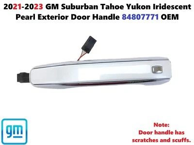 Ручка наружной двери 2021-2023 GM Suburban Tahoe Yukon радужная жемчужная 84807771 - Изображение 1 из 4
