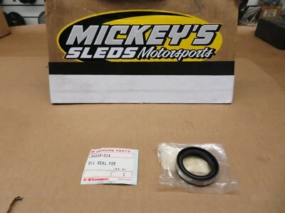 НОВЫЙ ИЗ СТАРЫХ ЗАПАСОВ OEM KAWASAKI A1-A A1SS A7-A B A7SS AVENGER Z1 H1 H2 МАСЛЯНОЕ УПЛОТНЕНИЕ ВИЛКИ - Изображение 1 из 4