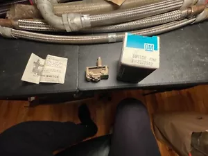 ac delco 2333549 micro switch Dwayne2. - Picture 1 of 3