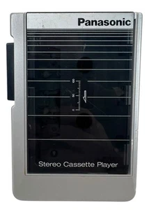 Panasonic RQ-J50 Lettore Cassette Portatile Stereo-to-Go RICAMBI O RIPARAZIONE COSÌ COM'È - Foto 1 di 5