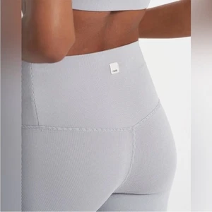 Neu mit Etikett Vuori Lux Rib Studio Legging hellgrau meliert Größe Large individuelles Logo #3 - Bild 1 von 14