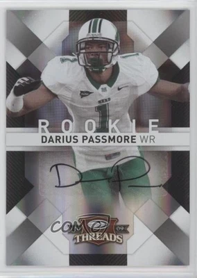 2009 Donruss Threads Silver Signatures 24/42 Darius Passmore #128 Rookie Auto RC - Image 1 of 3