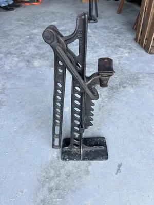 Antique Elite Mfg Co Ashland Early Car Jack Cast Iron Silver 2S 3SXX S8 Pat 1911 - Image 1 of 4