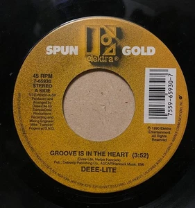 Deee-Lite / Groove Is In The Heart / Power Of Love US 7in Vinyl Elektra 765930 - Bild 1 von 2