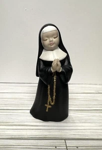 Vintage Nun Figurine With Rosary and Praying Hands - Picture 1 of 8