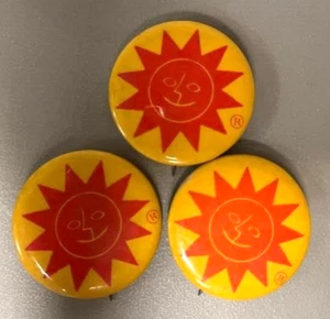 3 SONNE/STERN PINS ORANGE UND GELB - Bild 1 von 1