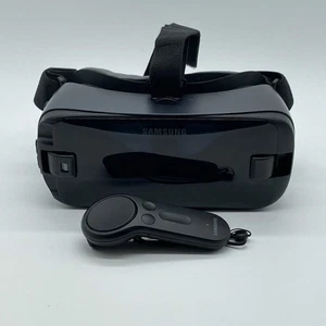 Samsung Gear VR With Controller Headset SM-R324 - Picture 1 of 12