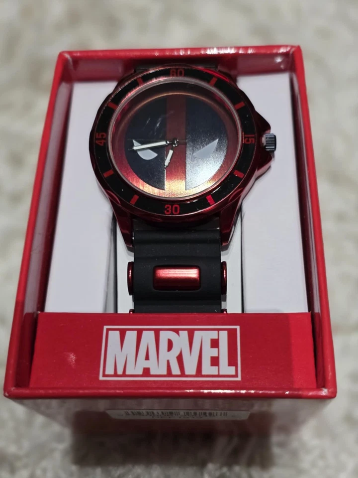 Comic Marvel Deadpool Accutime Watch Rare Red BLack Accent SL68 with Box