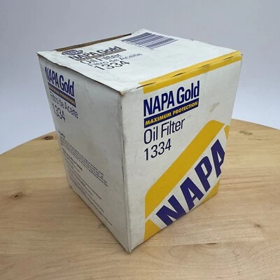 NAPA Gold 1334 Oil Filter NOS New Old Stock Made in USA NOS Auto Part - Image 1 of 4