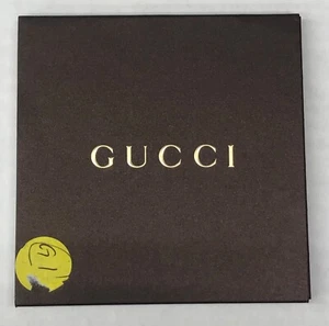 GUCCI Original Watch Warranty and maintenance book pre-owned - Picture 1 of 3