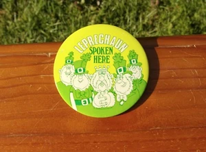 Kobold hier gesprochen 4" St. Patricks Pinback Button von American Greetings - Bild 1 von 2