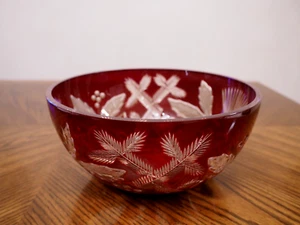 Vintage AJKA Crystal Design Guild Ruby Red Holly & Pine Bowl 9" Made In Hungary - Picture 1 of 5